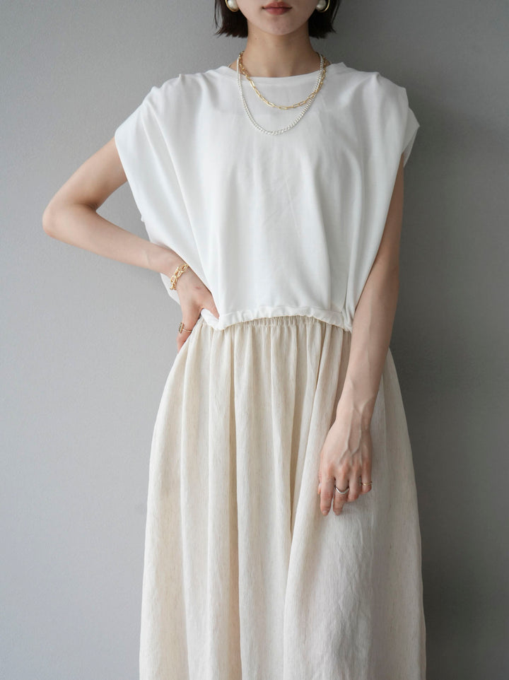 [Pre-order] Tuck shoulder hem drawstring ribbon top/white