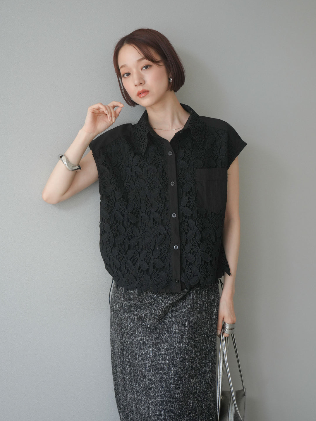【預購】蕾絲分層抽繩襯衫/黑色