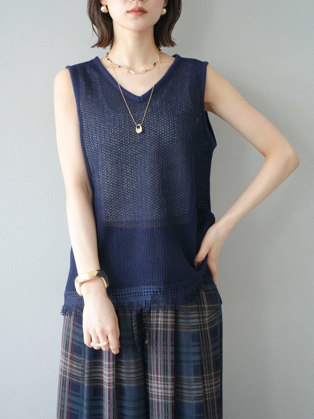 [予約]裾フリンジVネックニットタンクトップアンサンブル/ネイビー
