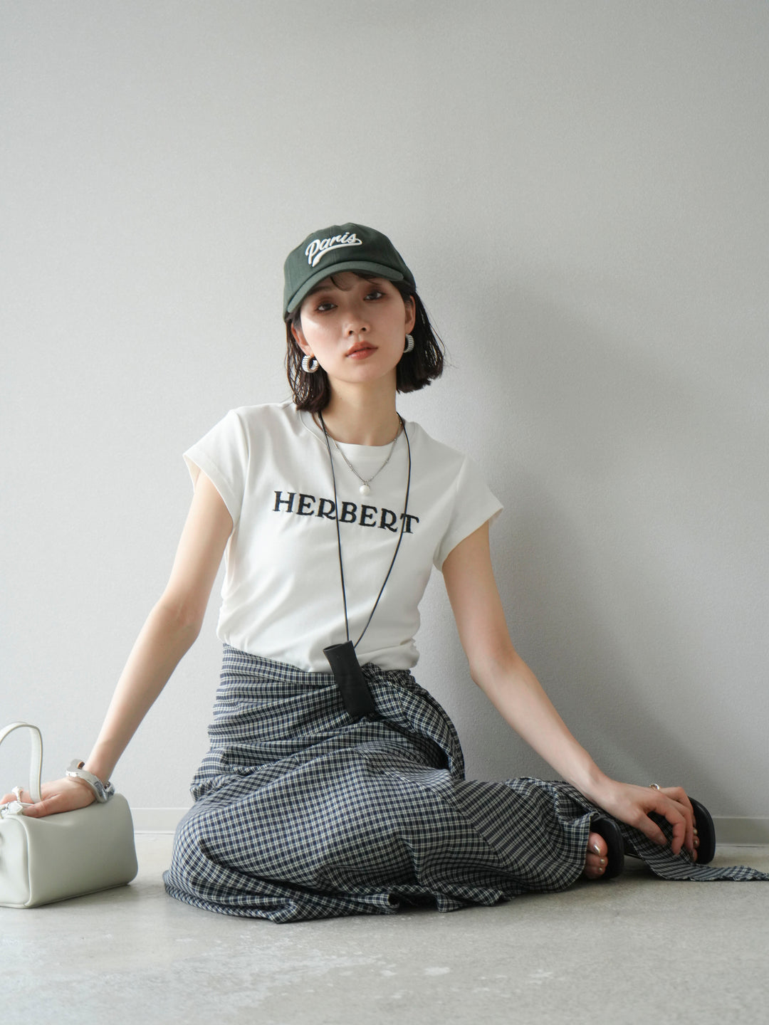 [SET]刺繍ロゴTシャツ＆レザーポーチネックレスSET +サイド巻きツイルスカート(2set)