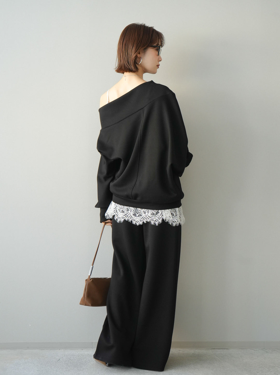 [SET]アシンメトリーオフショルポンチプルオーバー+イージーポンチワイドパンツ(2set)