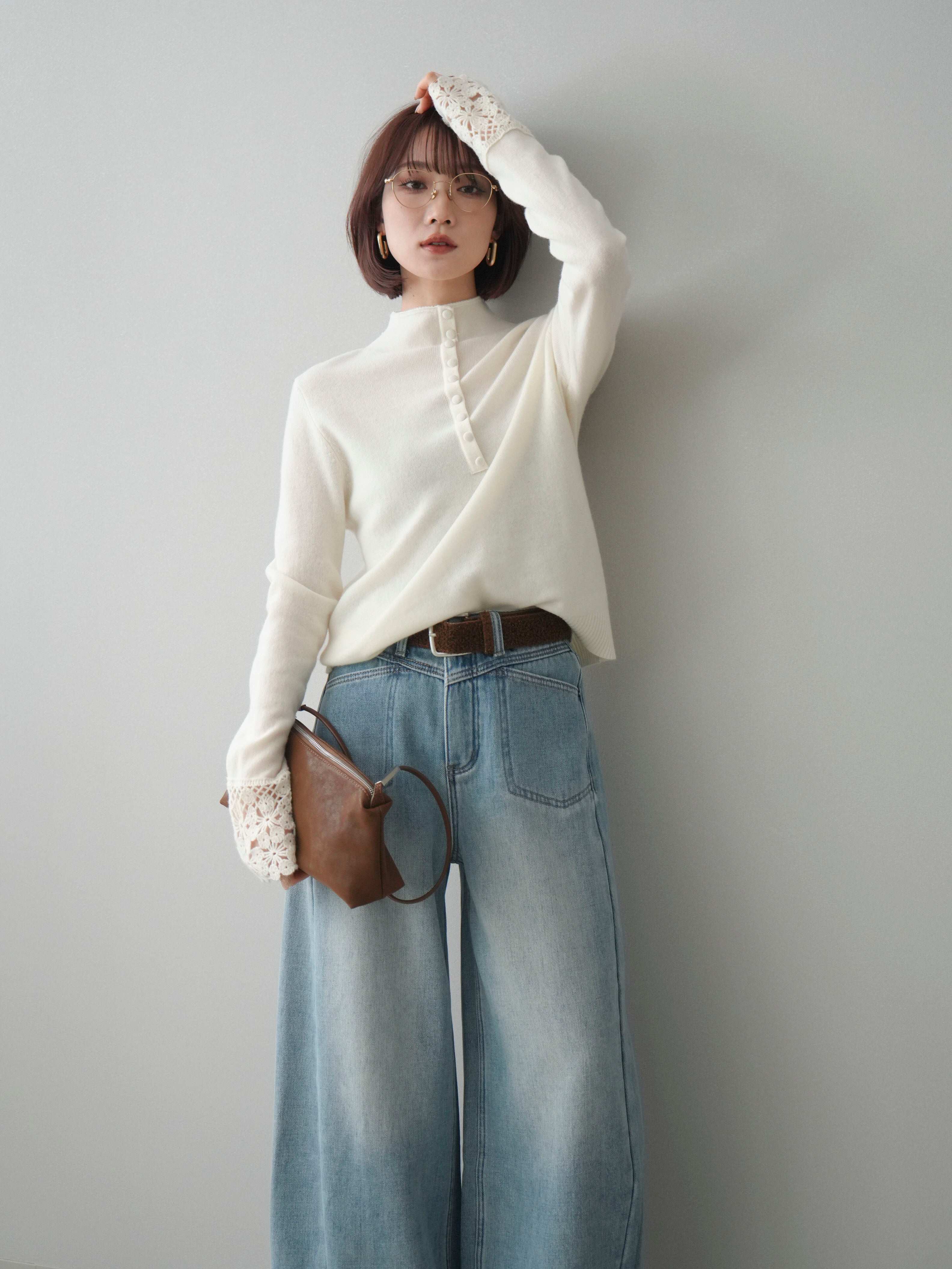 予約]袖スカラップレースフロントボタンウールニットトップス/white