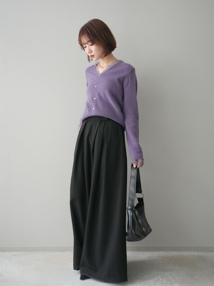 [SET]ドットチュールレイヤードボタンニットトップス+テープベルトタックバギーパンツ(2set)