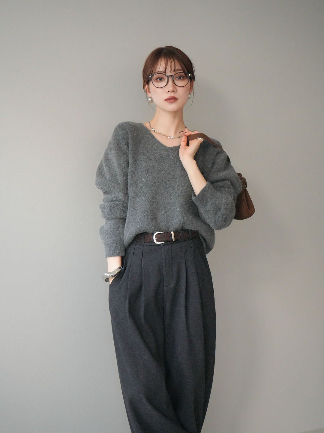 [予約]シュシュ付きアンゴラタッチVネックニットプルオーバー/gray