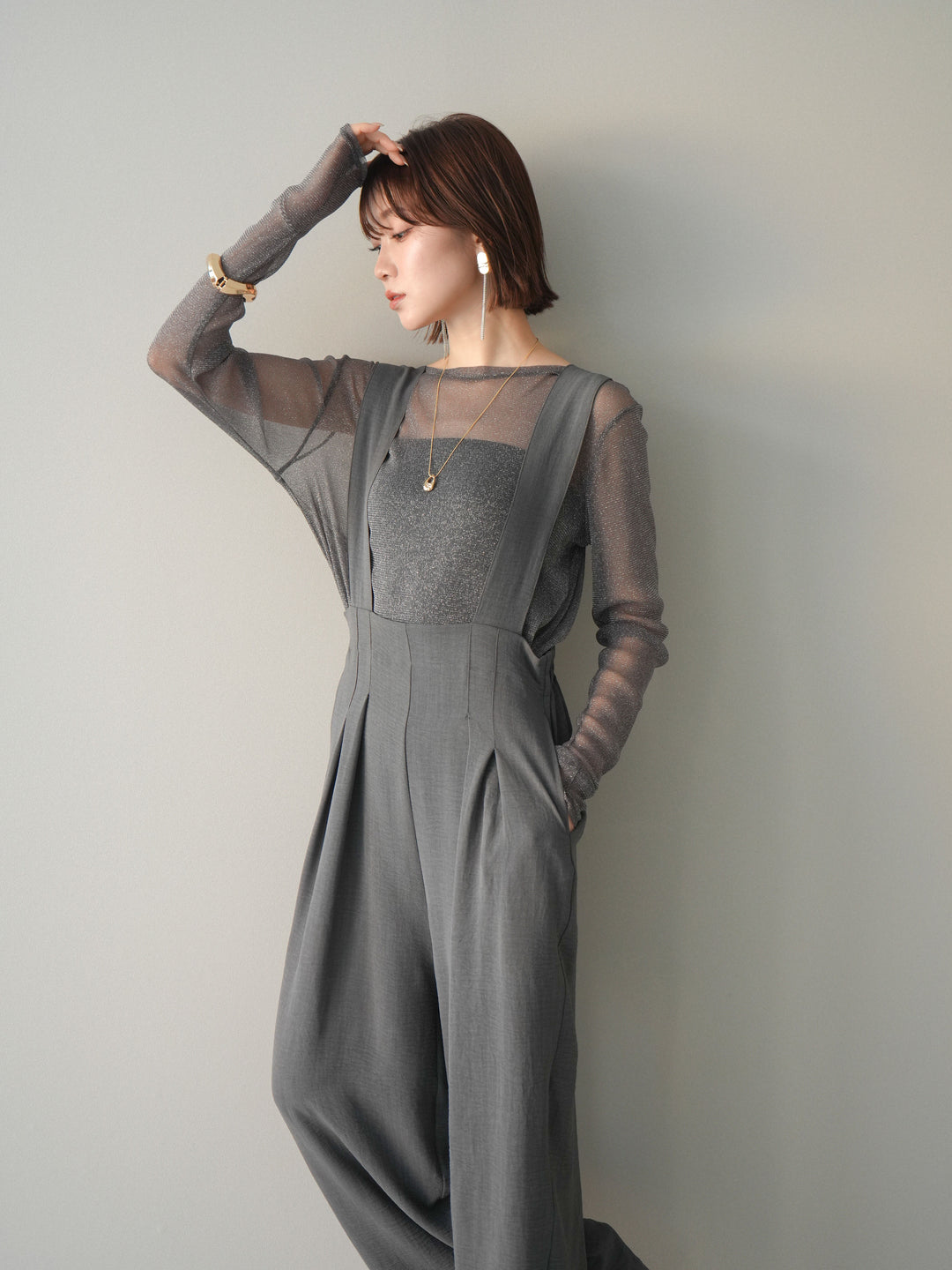 [予約]シボ加工ハイウエストタックサロペット/charcoal