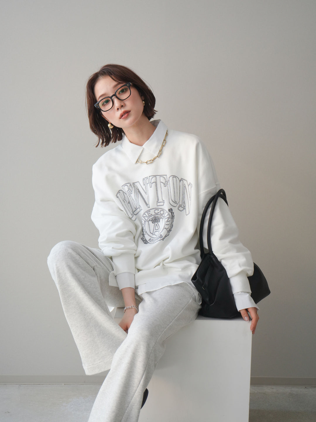 [SET]カレッジロゴ刺繍BIGスウェットプルオーバー+ボウタイ付オーバーシャツ(2set)