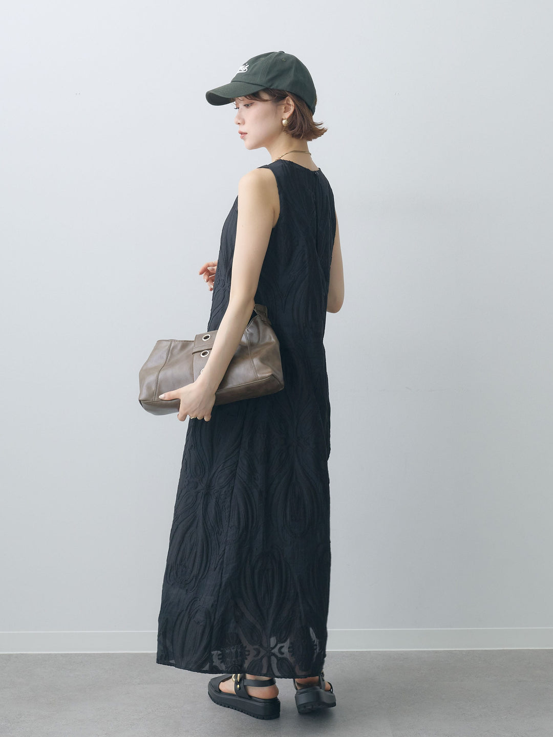 [予約]Vネックシアージャガードノースリワンピース/black