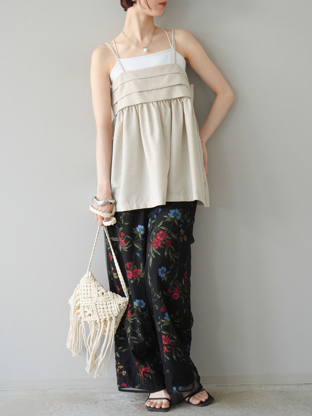 [預訂] 仿亞麻緊身設計吊帶背心/米白色