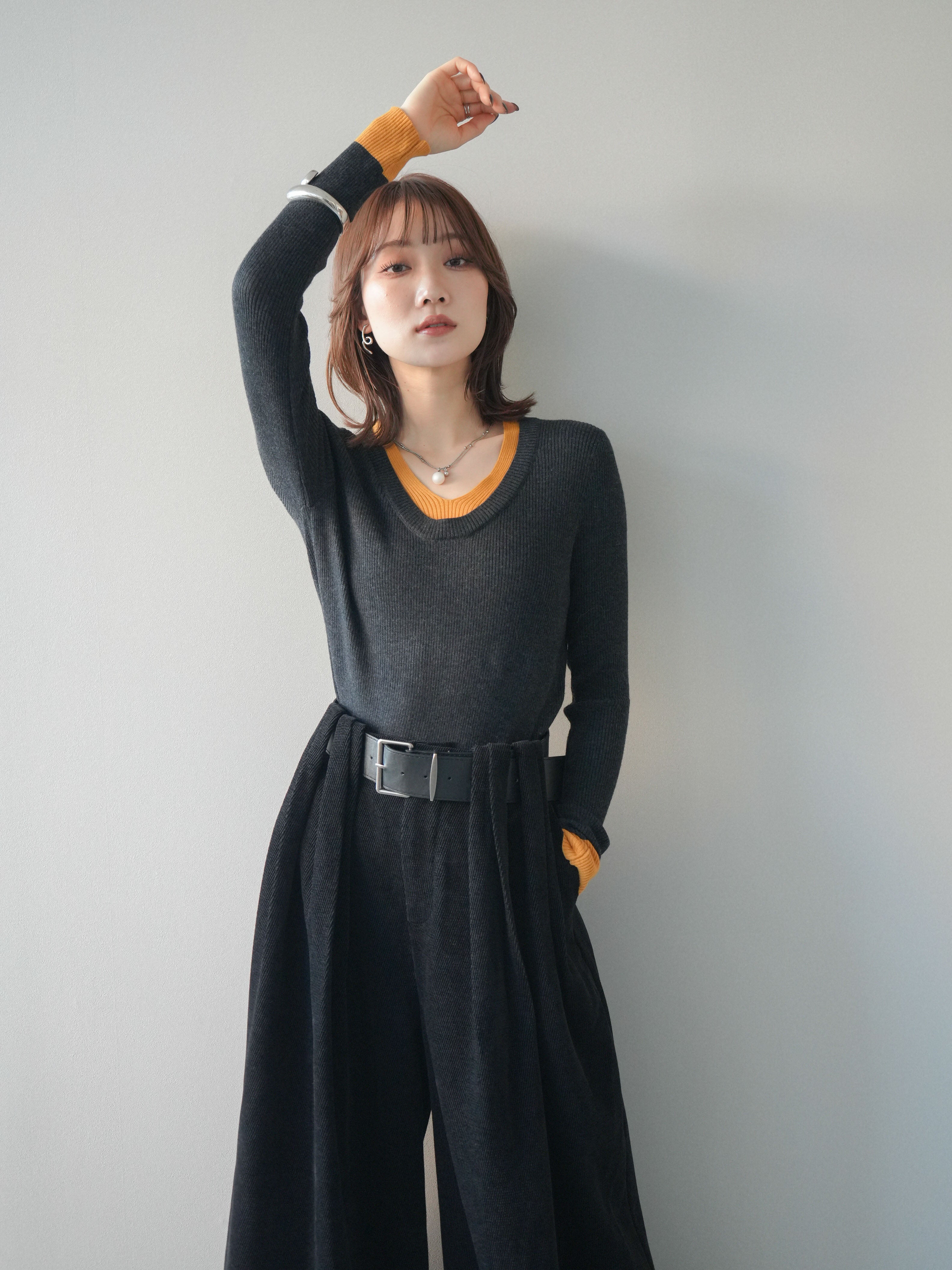 予約]Uネック配色レイヤードリブニットトップス/charcoal – Lumier