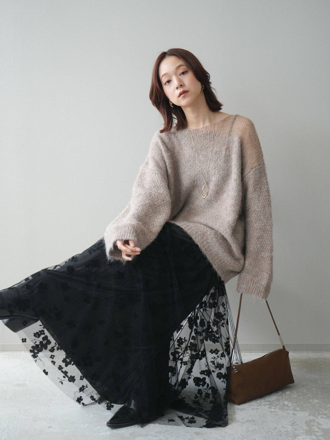 [SET]透かしデザインニットプルオーバー+フラワーフロッキーチュールプリーツスカート(2set)
