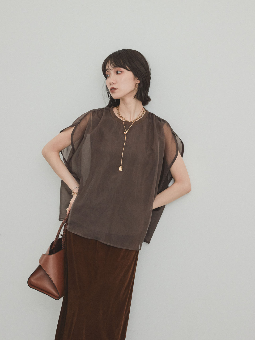 [SET] 緊湊光滑透視層疊上衣 + 天鵝絨低腰裙 (2set)