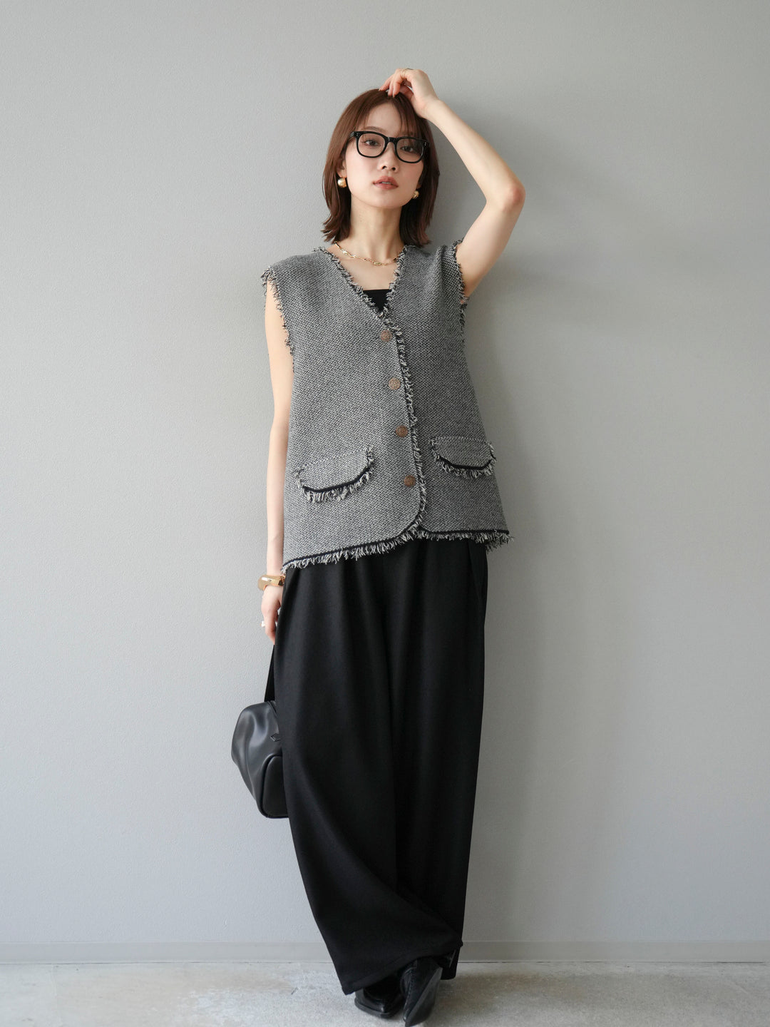 [予約]レザーパイピングタックワイドパンツ/ブラック