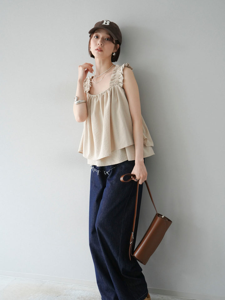 [SET] 縮肩喇叭背心 + 臀部設計牛仔褲 (2 件套)