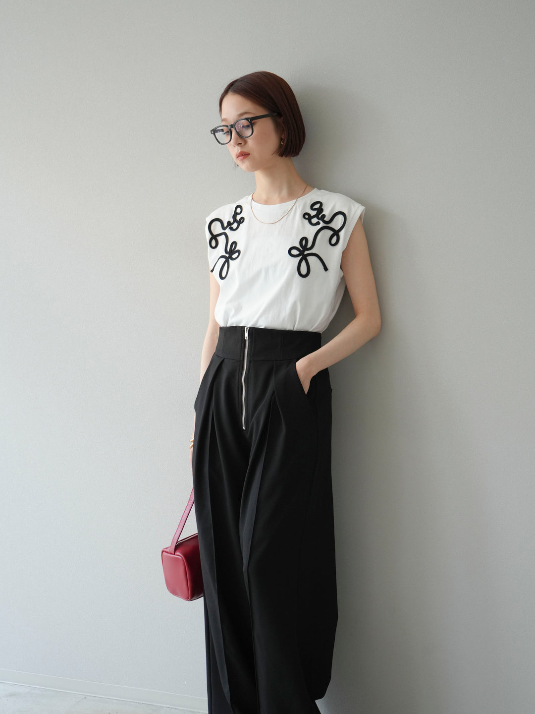 [SET]コード刺繍フレンチスリーブTシャツ+ジップタックワイドパンツ(2set)