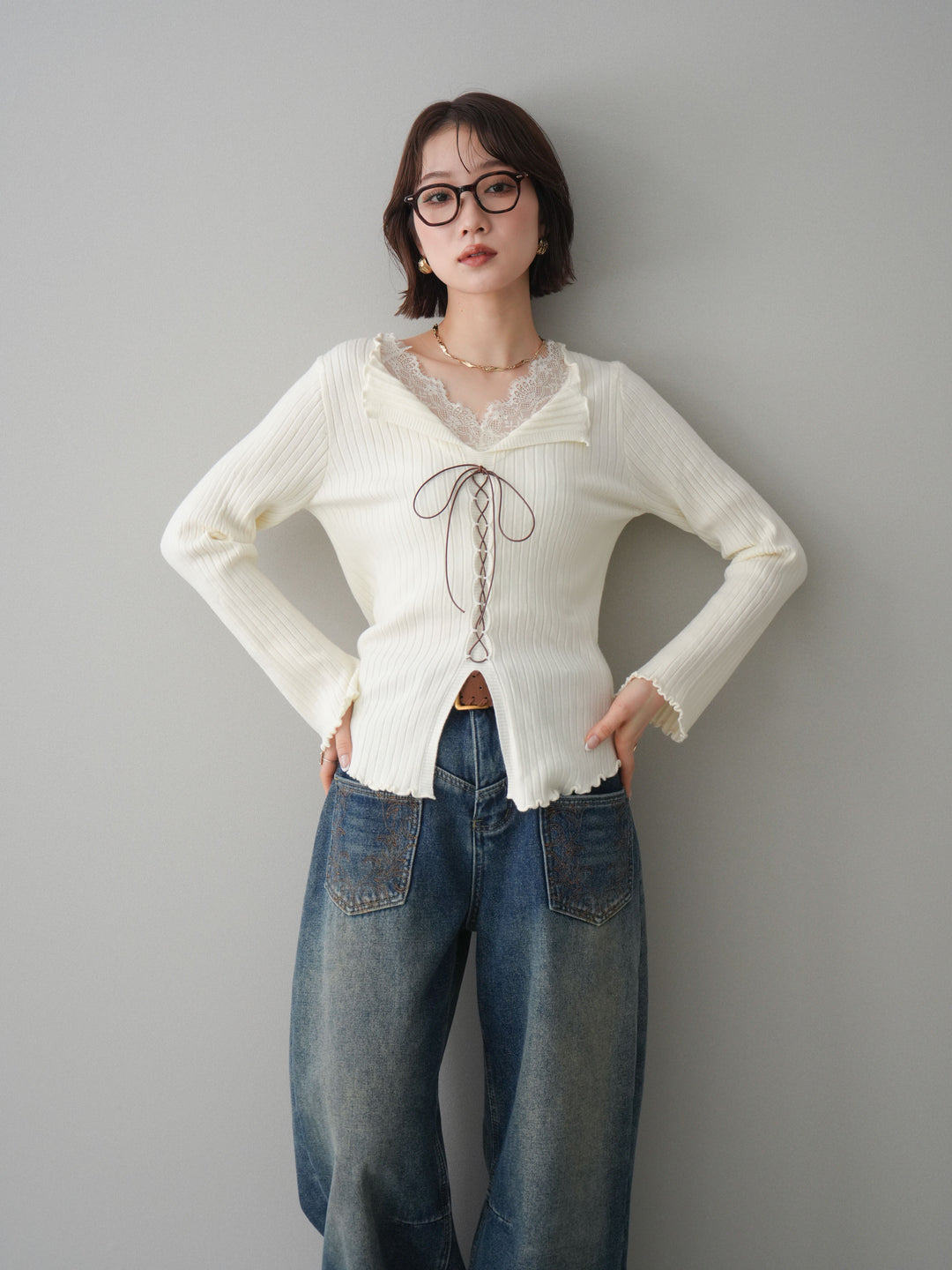 [予約]レースネックレースアップリブニットトップス/ivory