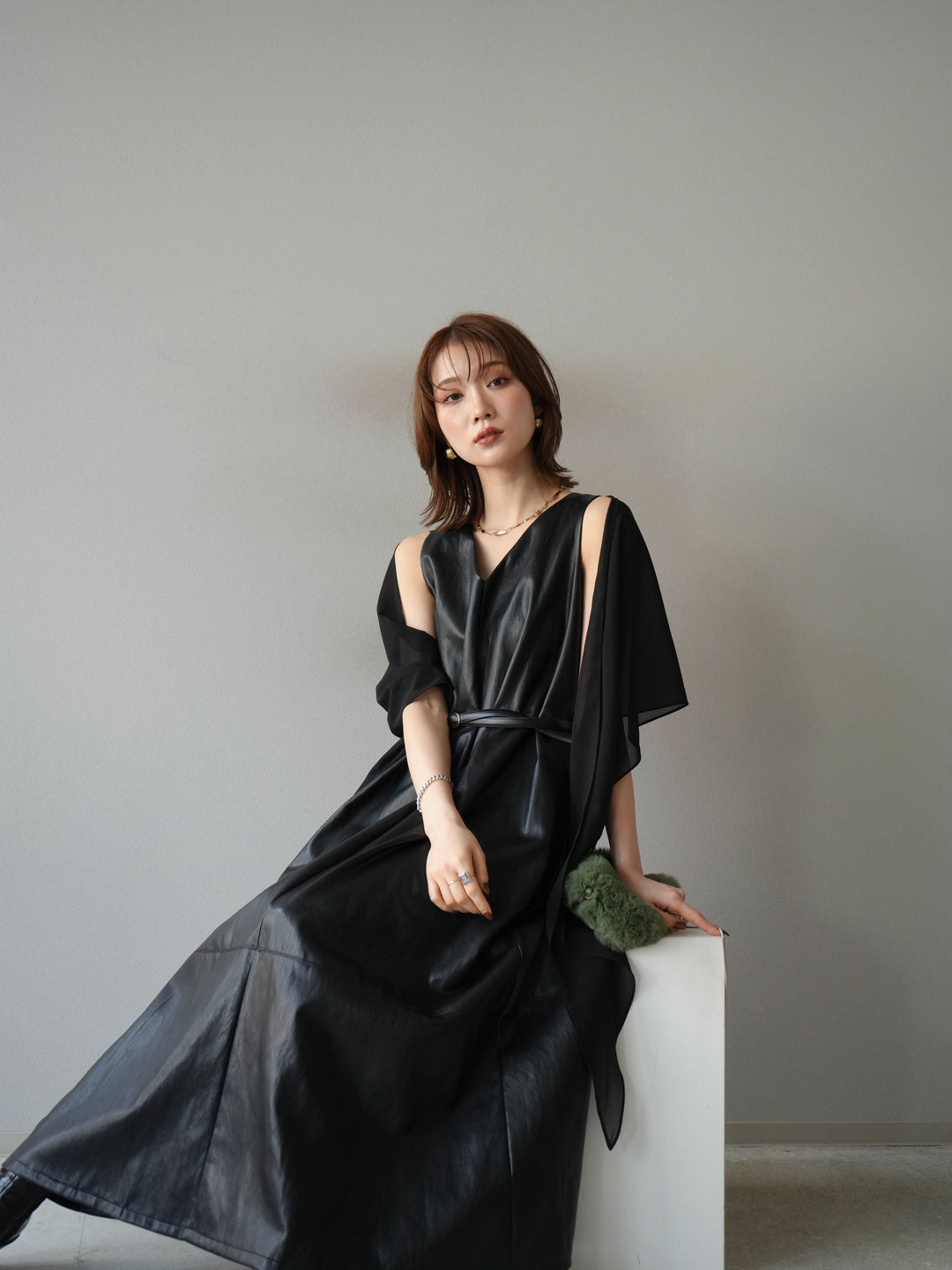 [予約]レザーAラインワンピース/ブラック