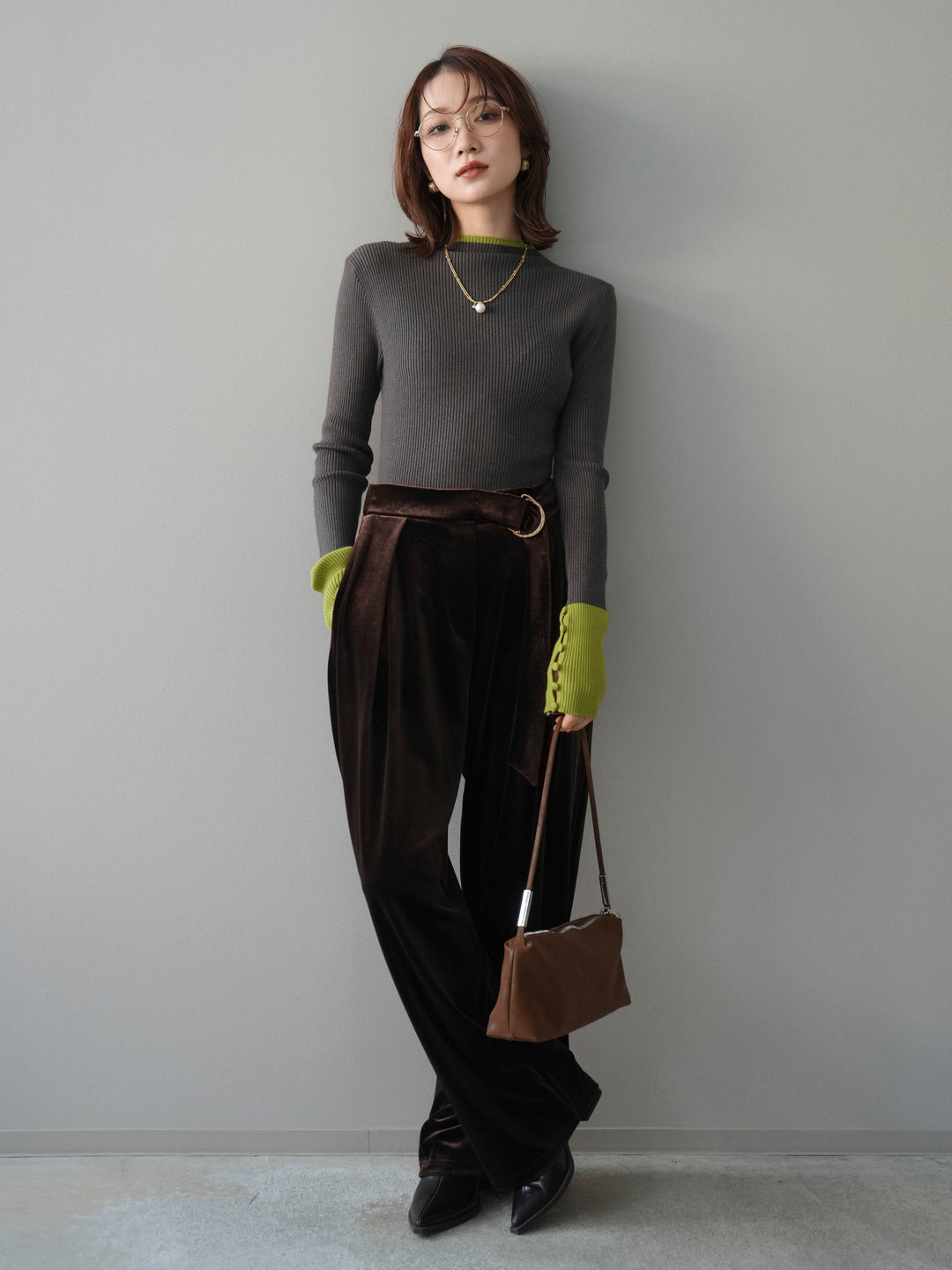 [SET]袖ボタンハイネック配色リブニットトップス+ベロアベルトスリムパンツ(2set)