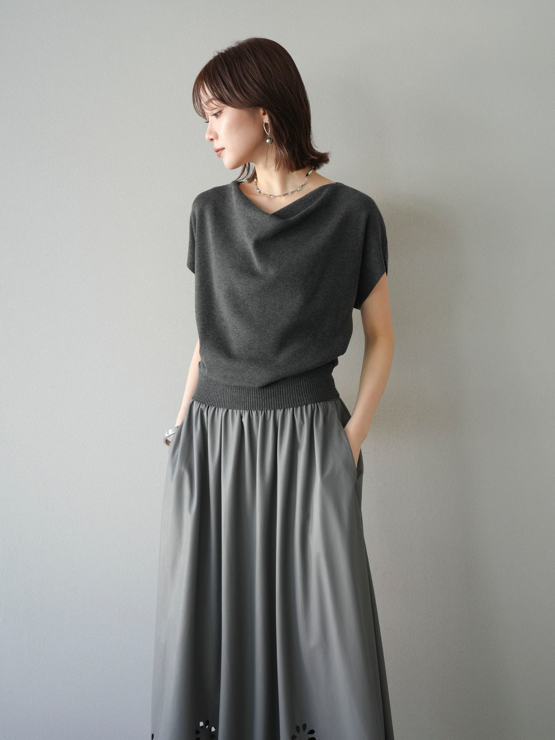 [予約]ドレープドルマンフレンチスリーブニットトップス/グレー