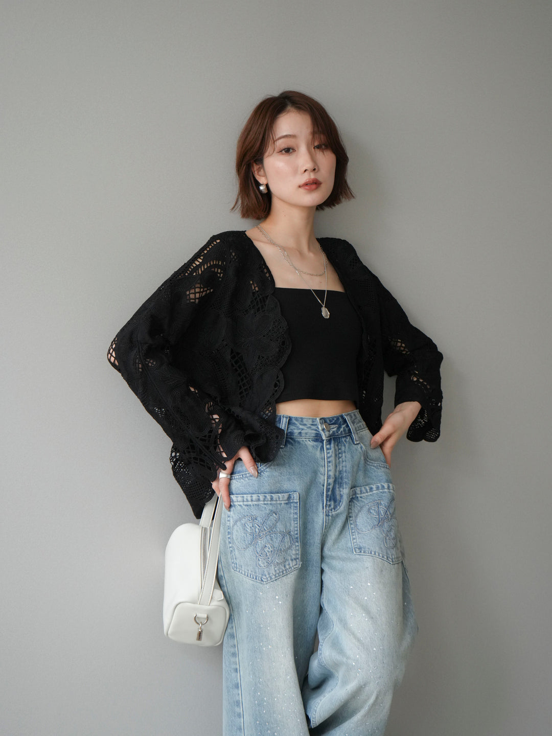 【套裝】3D蕾絲蕾絲上衣+內建胸罩羅紋抹胸吊帶背心（兩件組）