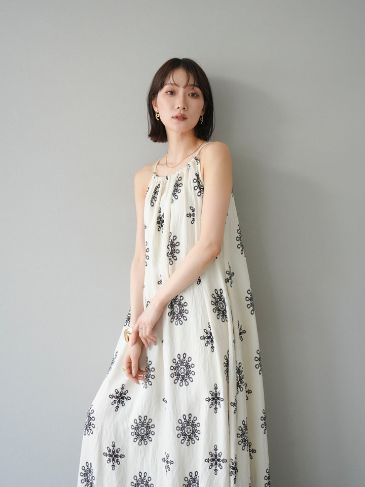 【預購】民族風吊帶洋裝/象牙白