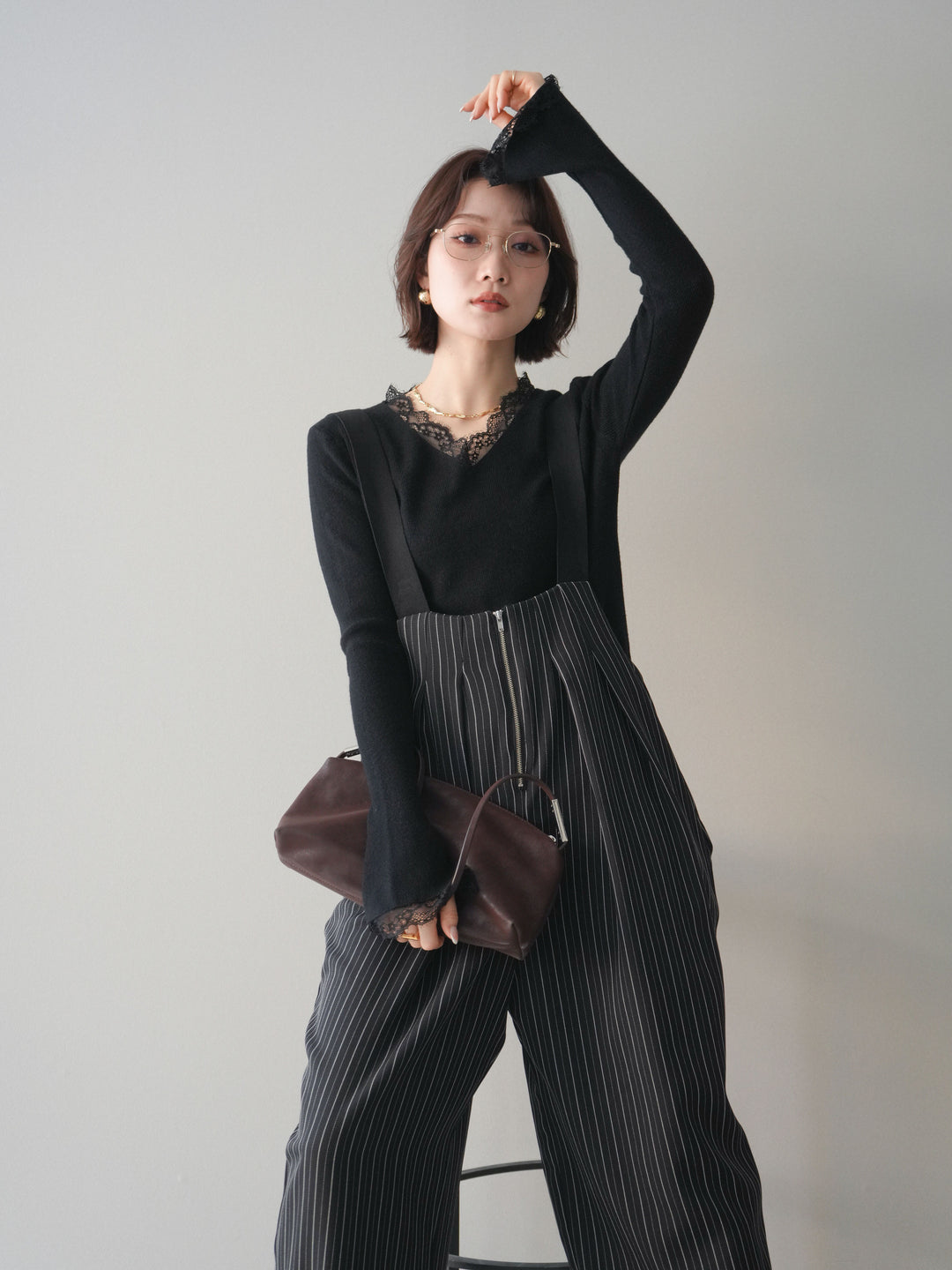 [予約]レースドッキングVネックニットトップス/black