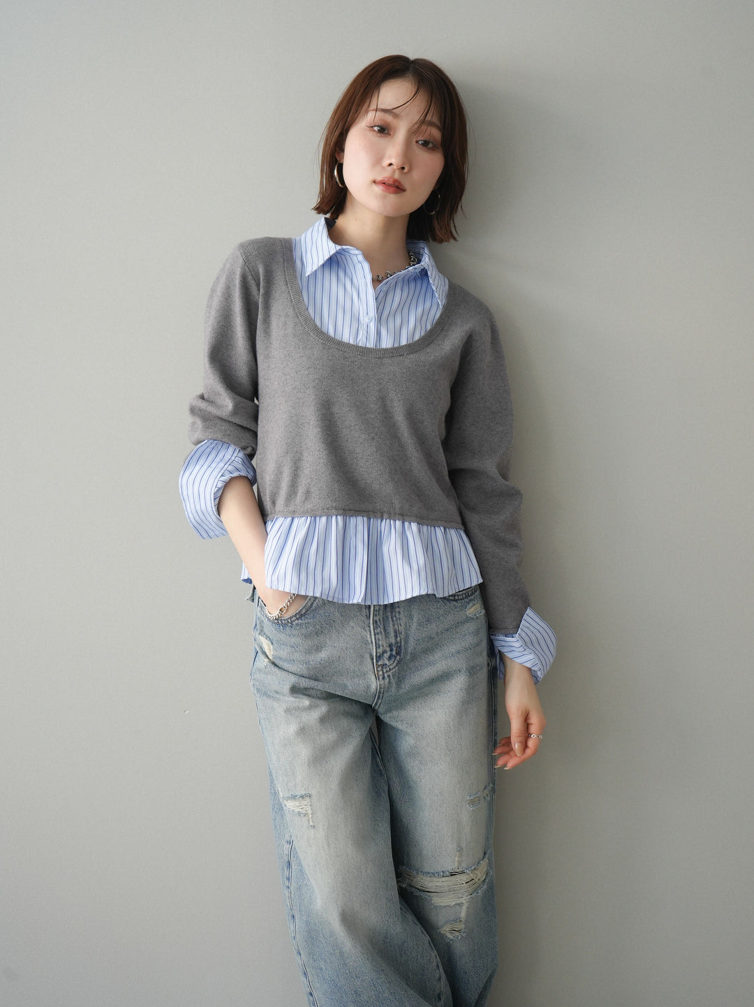 [予約]ストライプシャツUネックドッキングニットプルオーバー/graybluestripeA