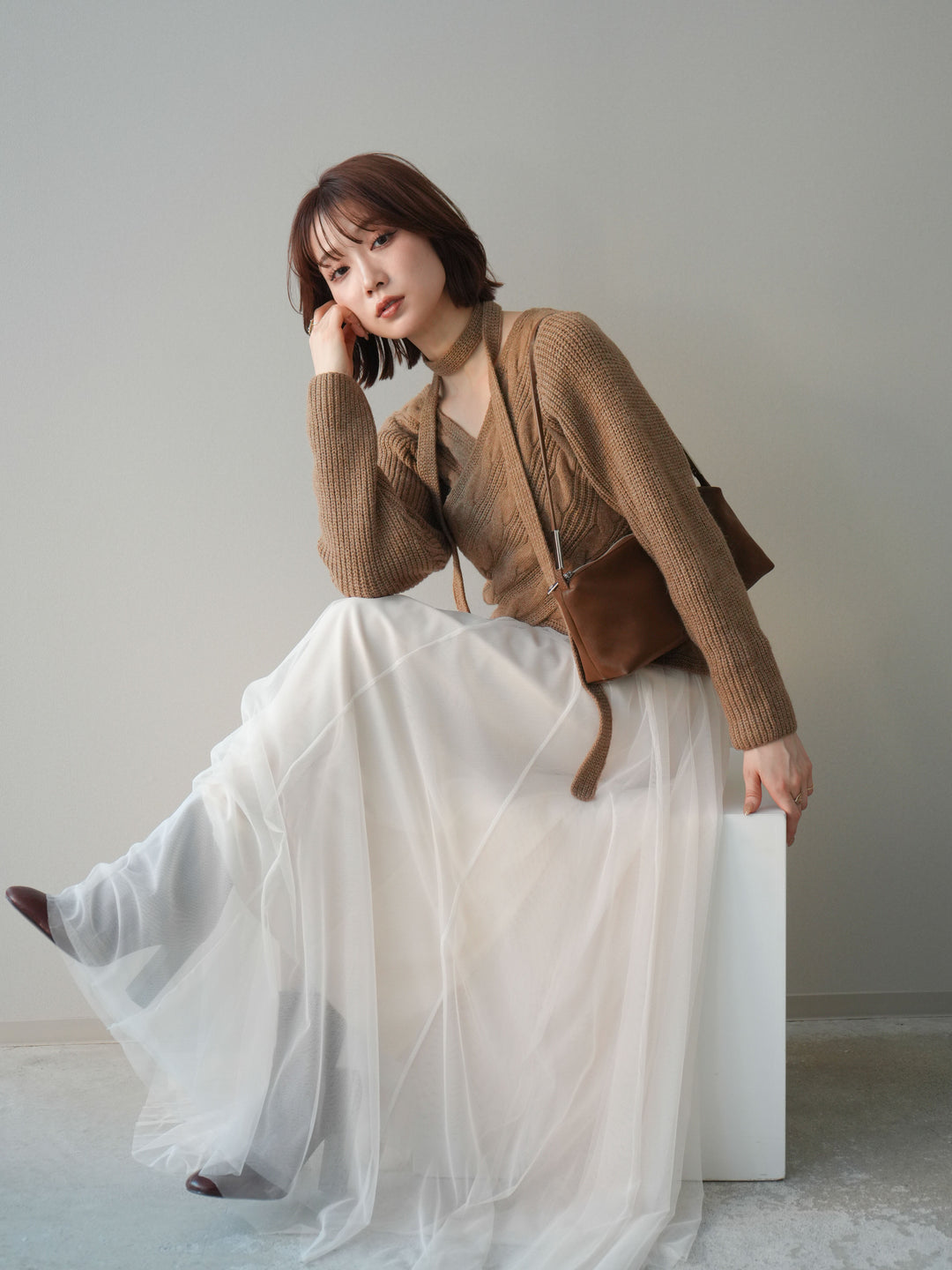 [予約]ケーブル編みクロスニットトップス/camel