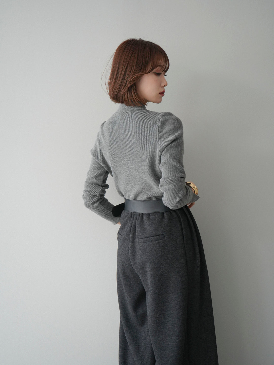 [予約]チョーカーデザインボタンリブニットトップス/gray