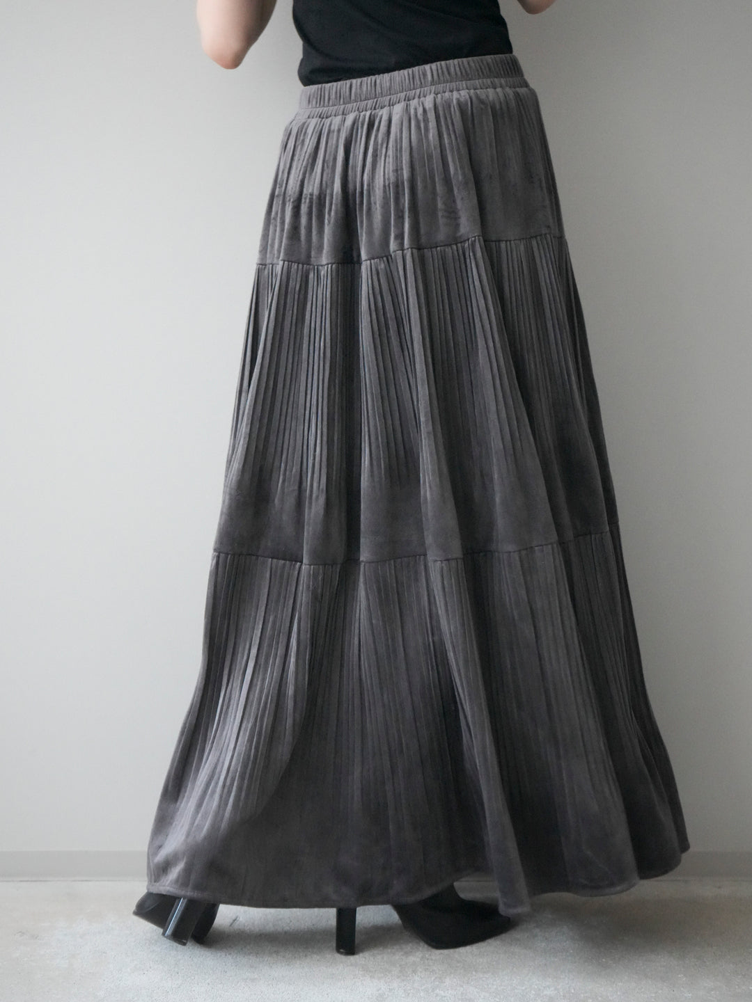 [予約]ベロアティアードワッシャースカート/charcoal