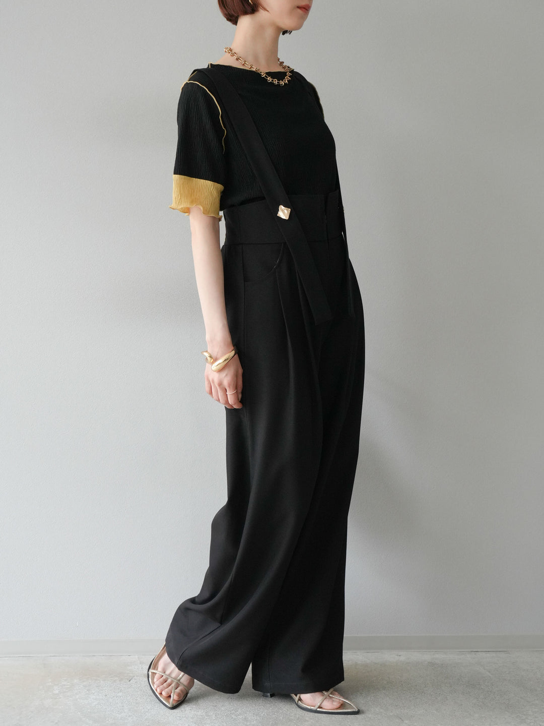 [SET]プリーツ配色ボートネックプルオーバー+ゴールドボタンサスペンダーワイドパンツ(2set)