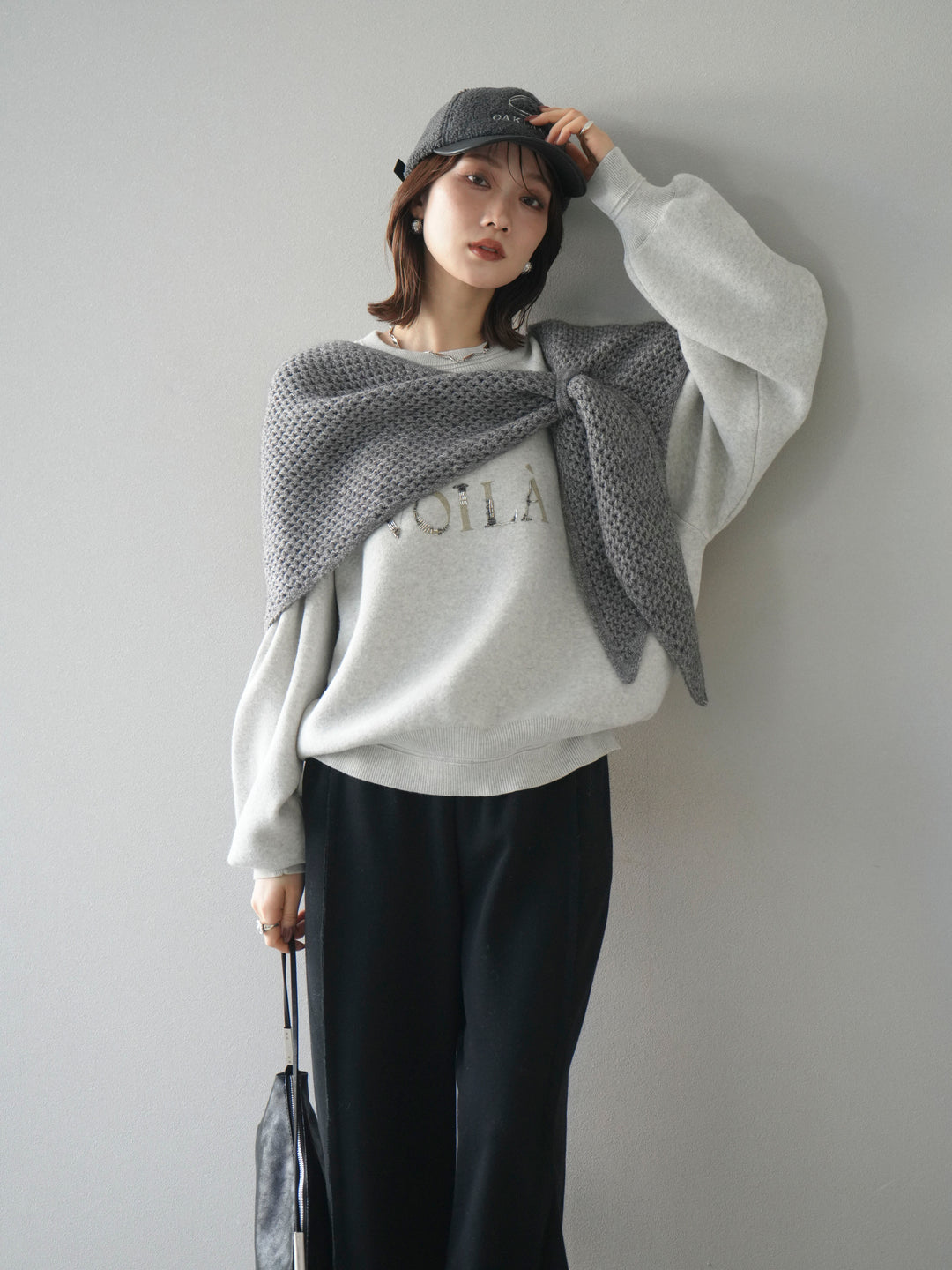 [予約]スウェットライクビーズロゴ刺繍ニットプルオーバー/oatmeal