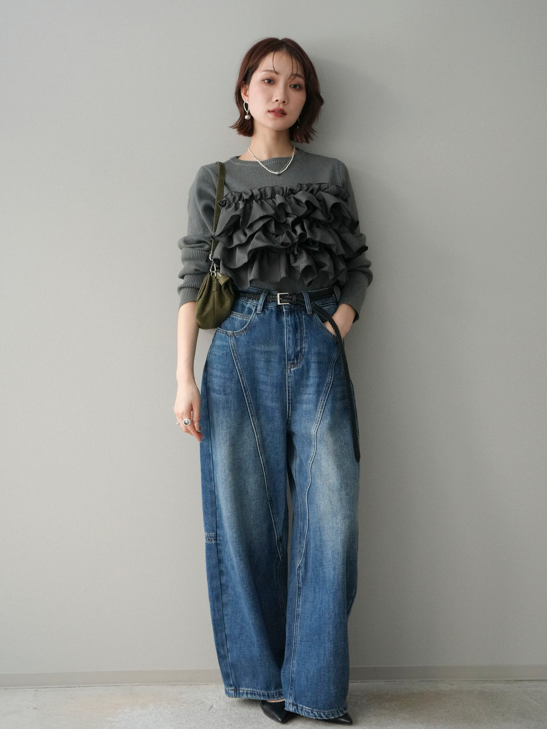 [予約]フリルビスチェドッキングスポンジニットプルオーバー/gray