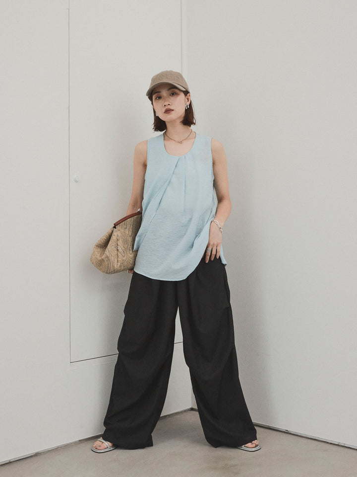 [SET] 透視褶皺不對稱上衣 + 設計環側褶褲 (2 件組)