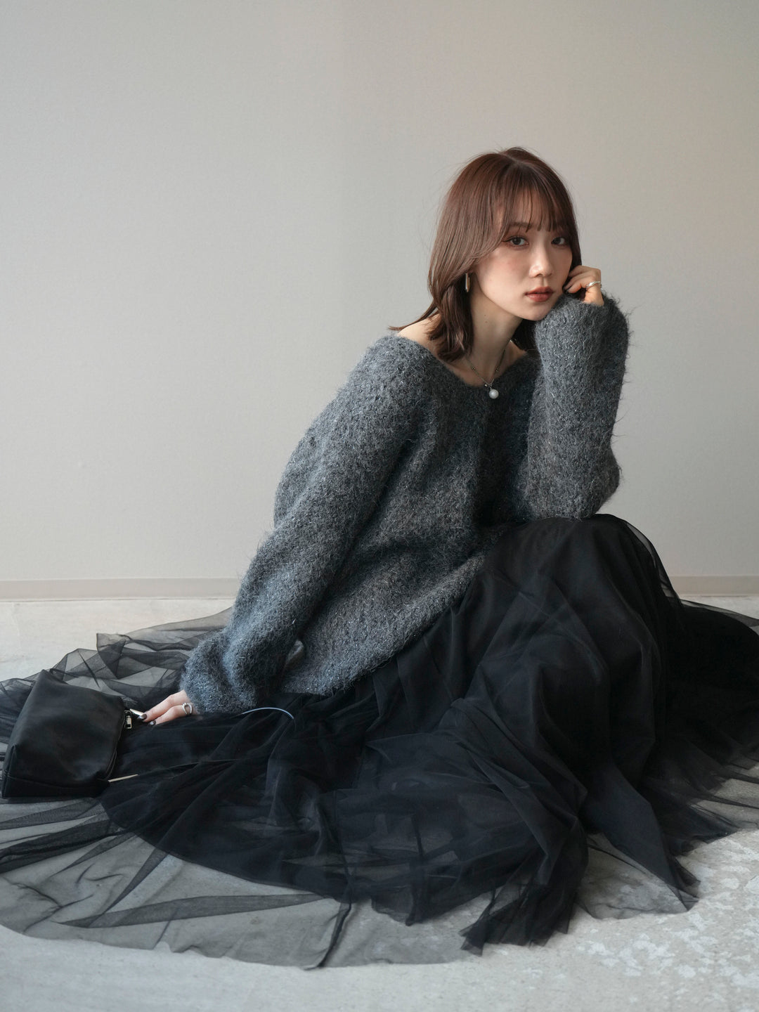 [SET]ウールタッチラメミックスヤーンVネックニットプルオーバー+チュールボリュームスカート(2set)