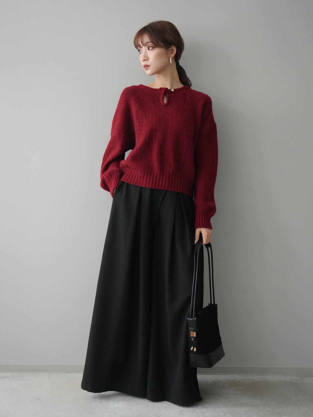 [SET]ツイストネックラメネップヤーンニットプルオーバー+テープベルトタックバギーパンツ(2set)