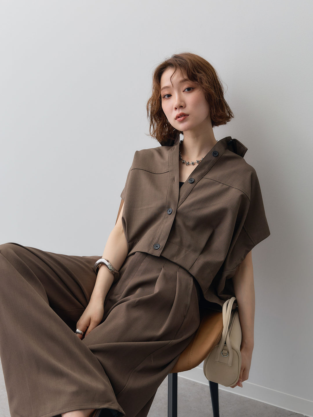 【套裝】縐綢燈籠無袖襯衫 + 縐綢闊腿褲（兩件套）