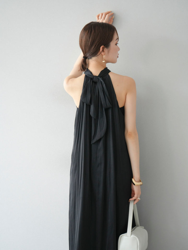 [予約]シャイニーホルターワンピース/ブラック