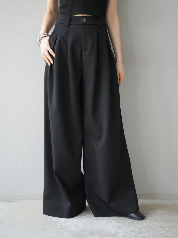 [予約]ダブルタックワイドパンツ/ブラック