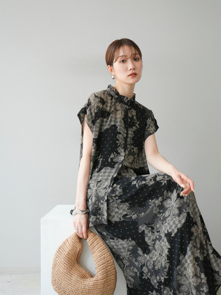 [SET] 花朵圖案法式袖襯衫 + 花朵圖案喇叭裙 (2 套)