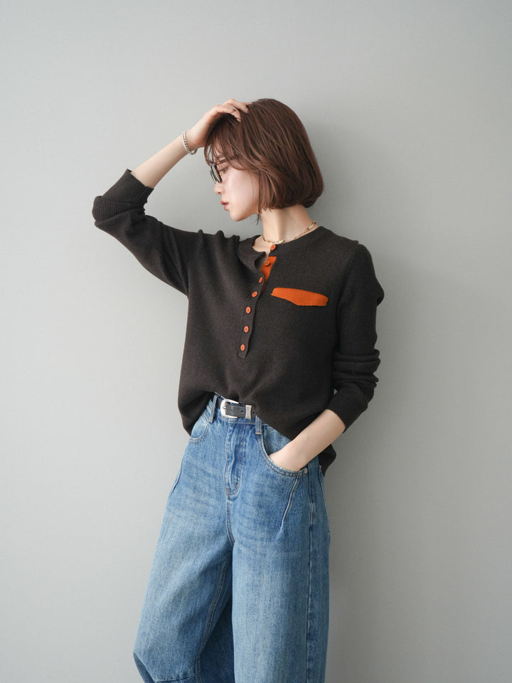 【預購】雙色拼接口袋亨利領針織衫/棕色