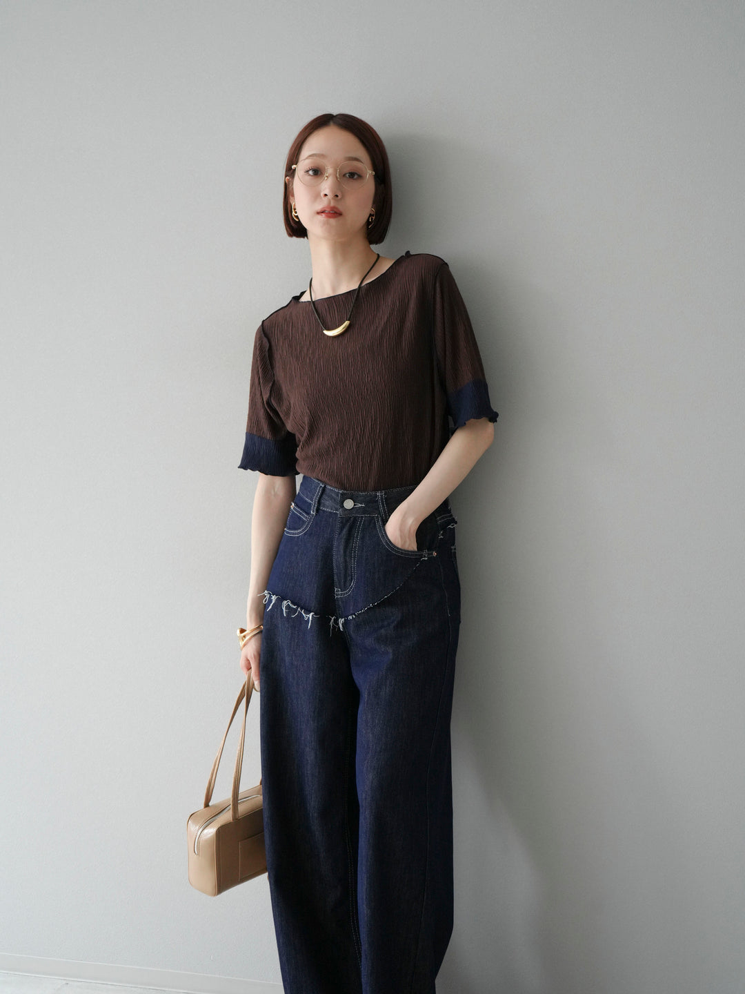 [SET] 百褶同色船領套頭衫 + 臀部設計牛仔褲（2 件組）