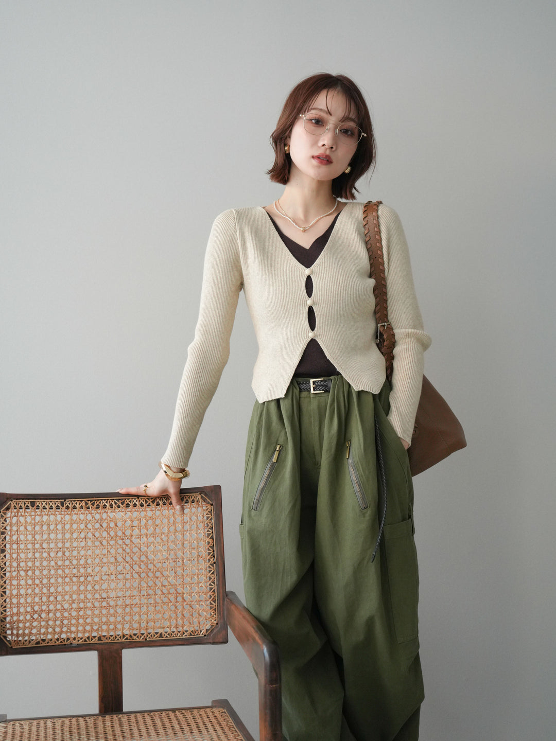 [SET]Vネック配色レイヤードスリットニットトップス+選べるアクセセット(2set)