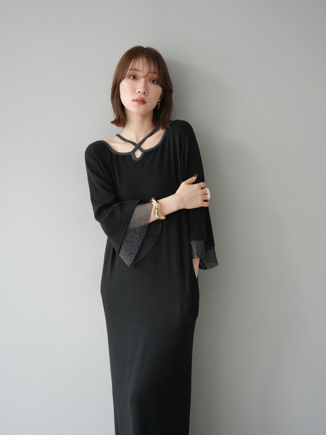 [予約]デザインネックラメシアー切替ニットワンピース/ブラック
