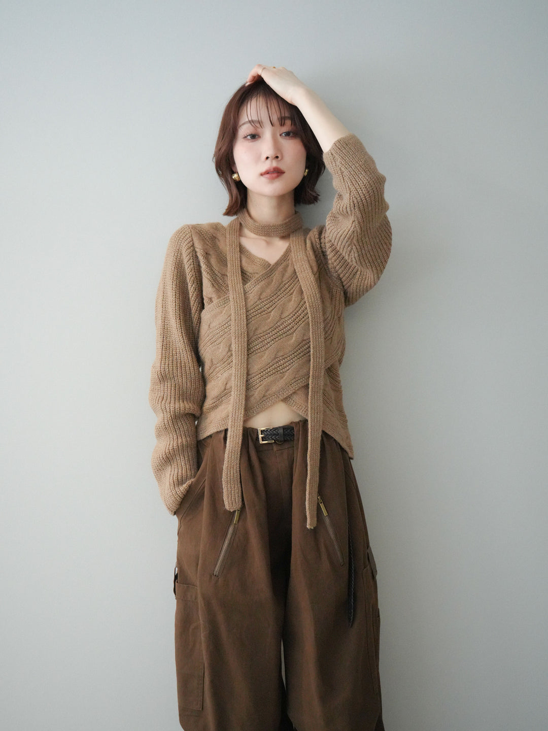 [予約]ケーブル編みクロスニットトップス/camel