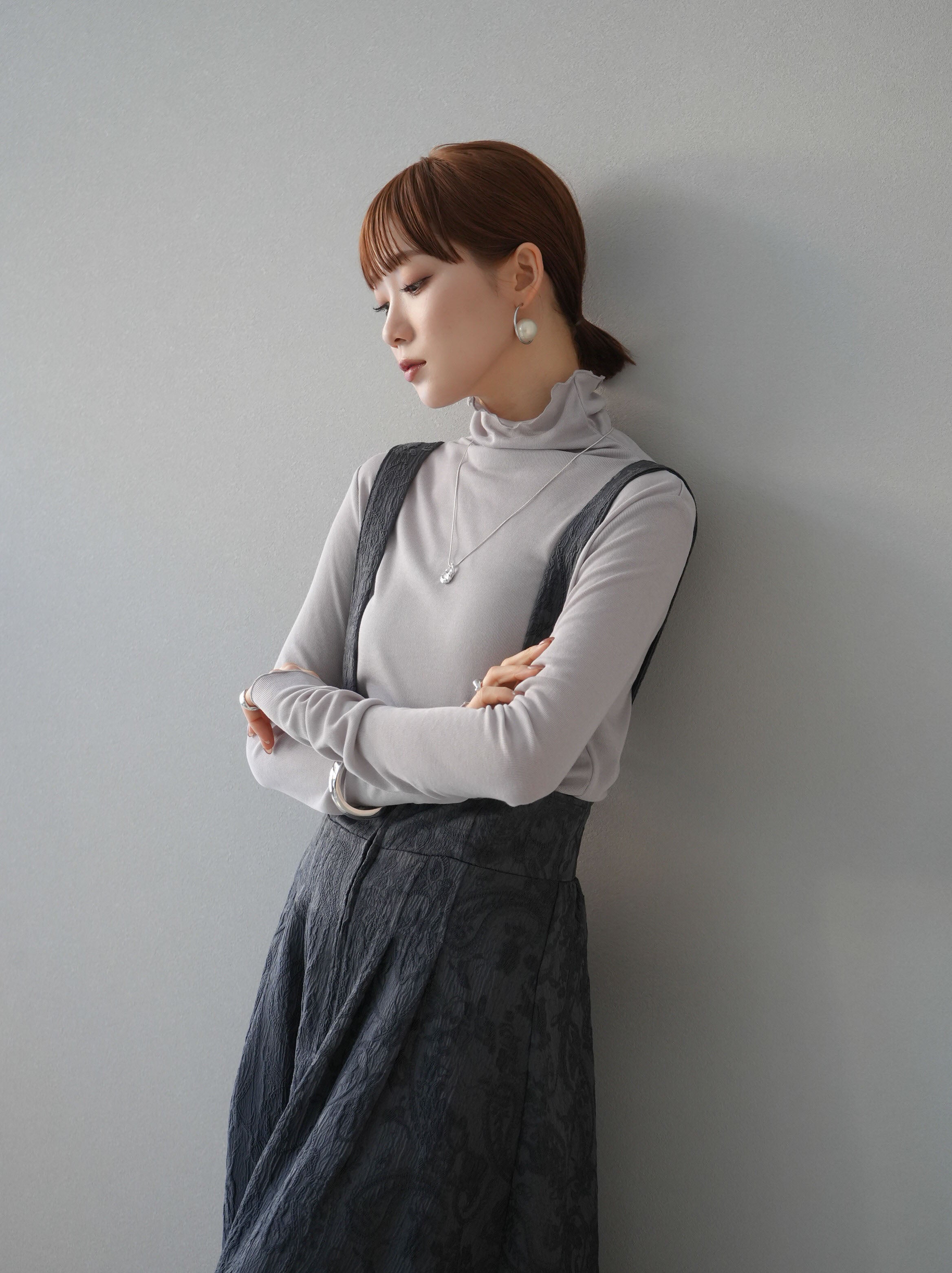未使用タグ付！MYWEAKNESSシアーハイ⭐︎ハイネックトップス⭐︎グレー シアーハイネックトップス シアートップス レディースシアートップス