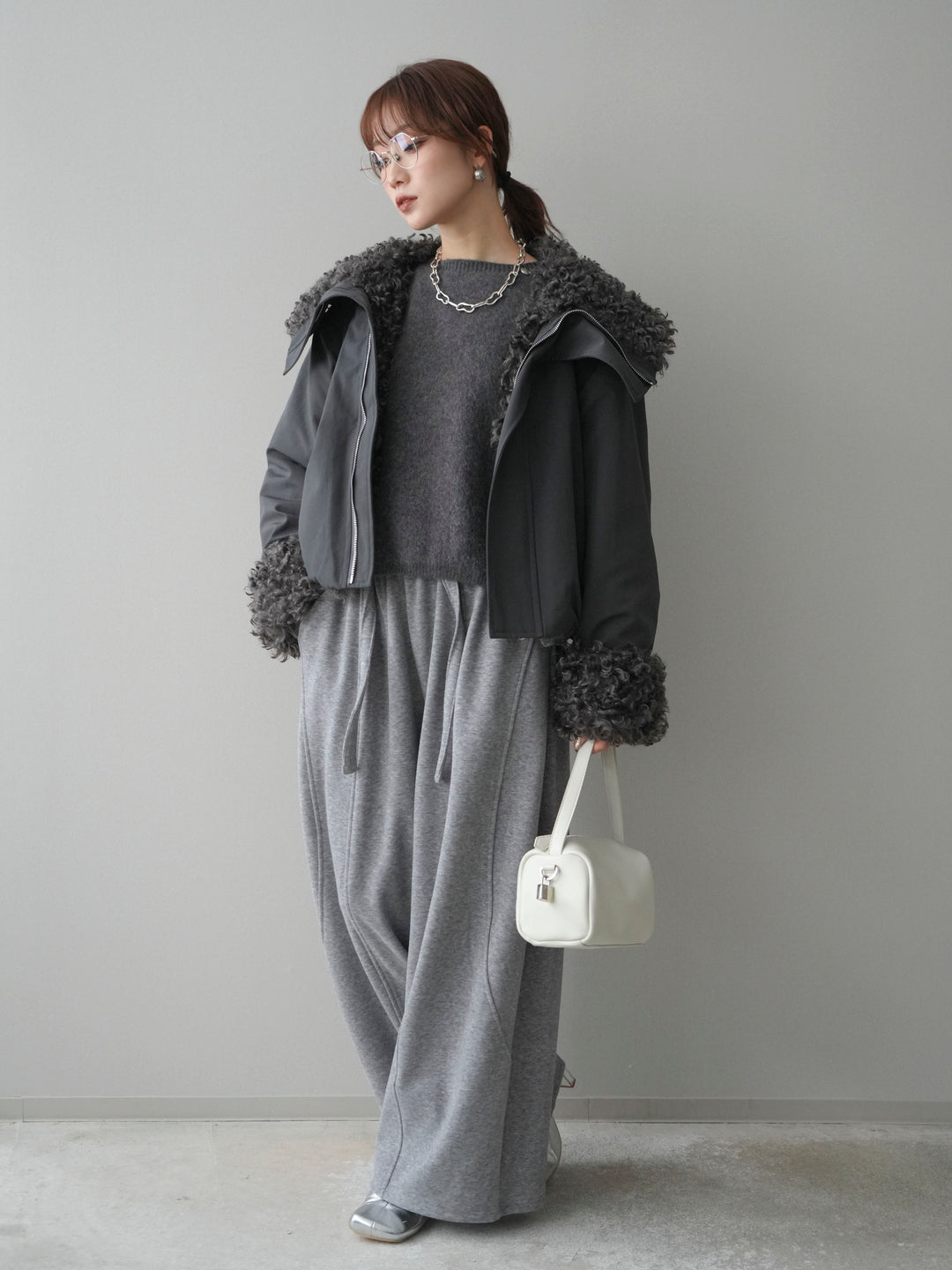 [SET]プードルファーダウンジャケット+アンゴラタッチボートネッククロップドプルオーバー+ウエストベルトカーブラインスエットパンツ(3set)