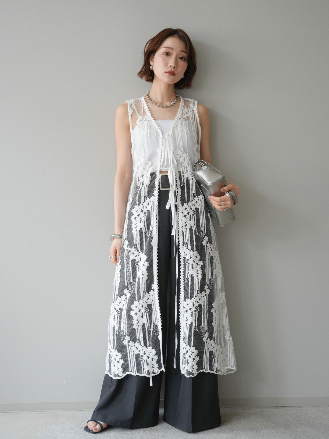 [予約]シルバーバックルドレープワイドスラックス/gray