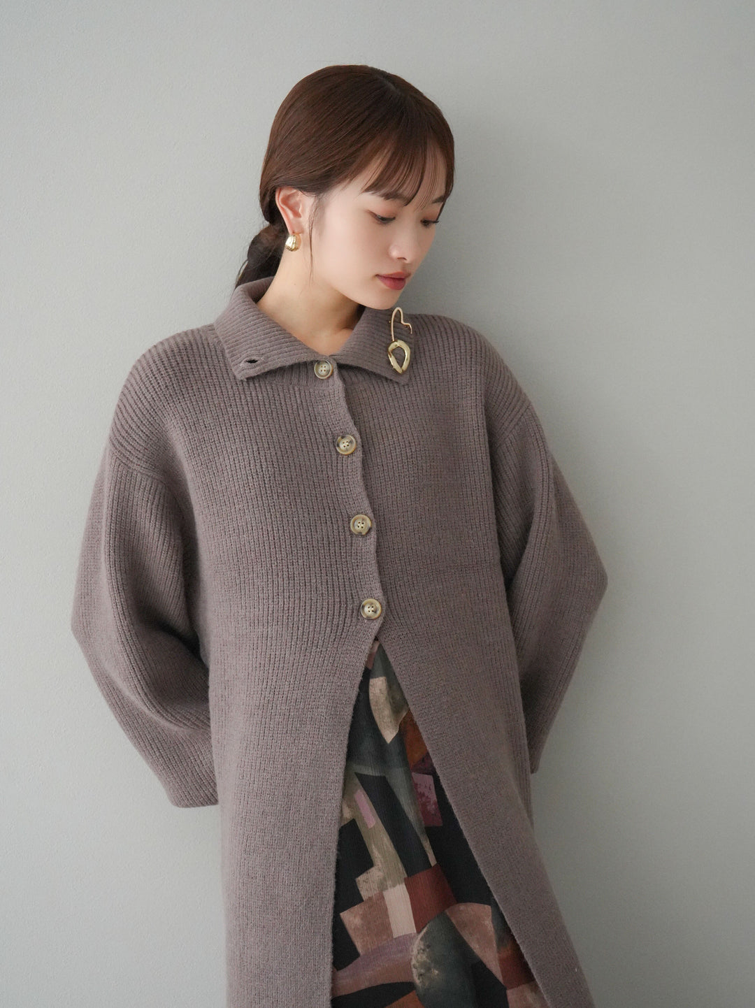 [予約]ハイネックニットロングカーディガン/モカ