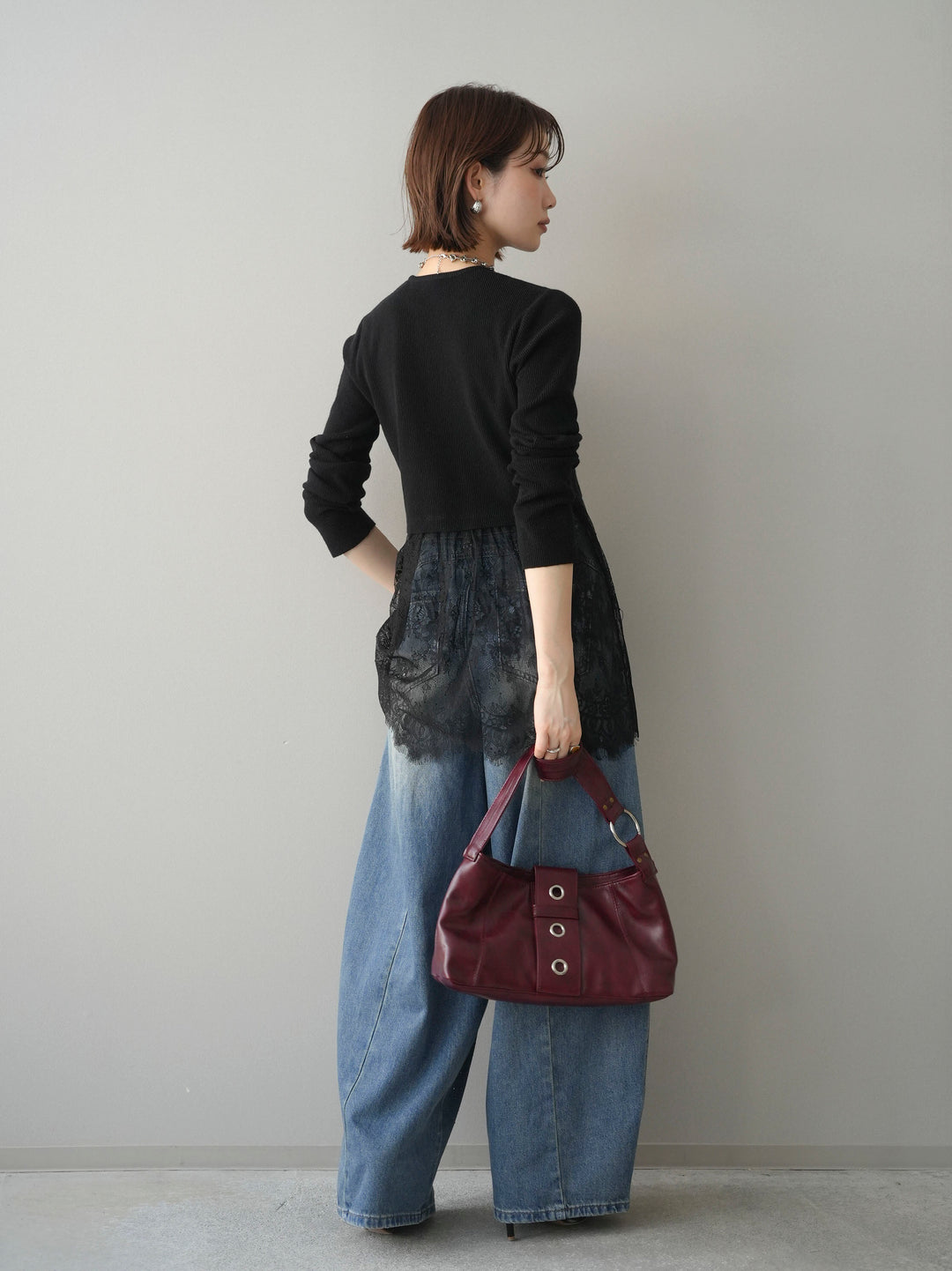 [SET]クルーネックレースドッキングリブニットトップス+フロントビジューカーブデニムパンツ(2set)