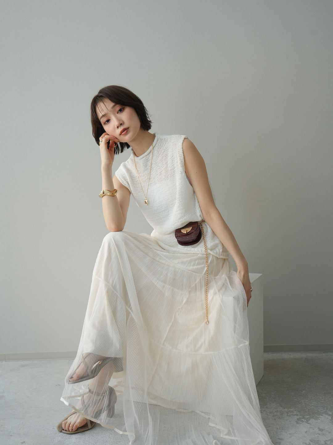 [予約]ノースリーブリネンタッチシアーニットプルオーバー/white